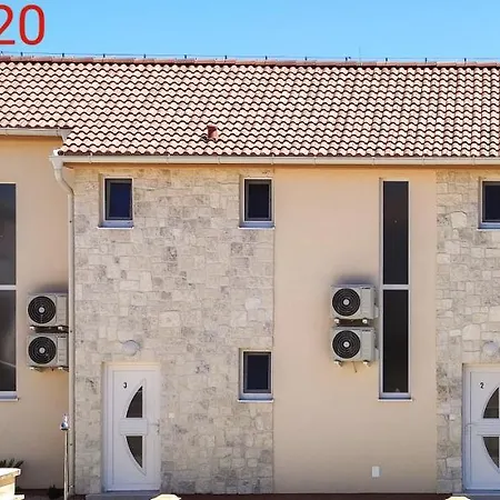 Sky & Apartman Privlaka